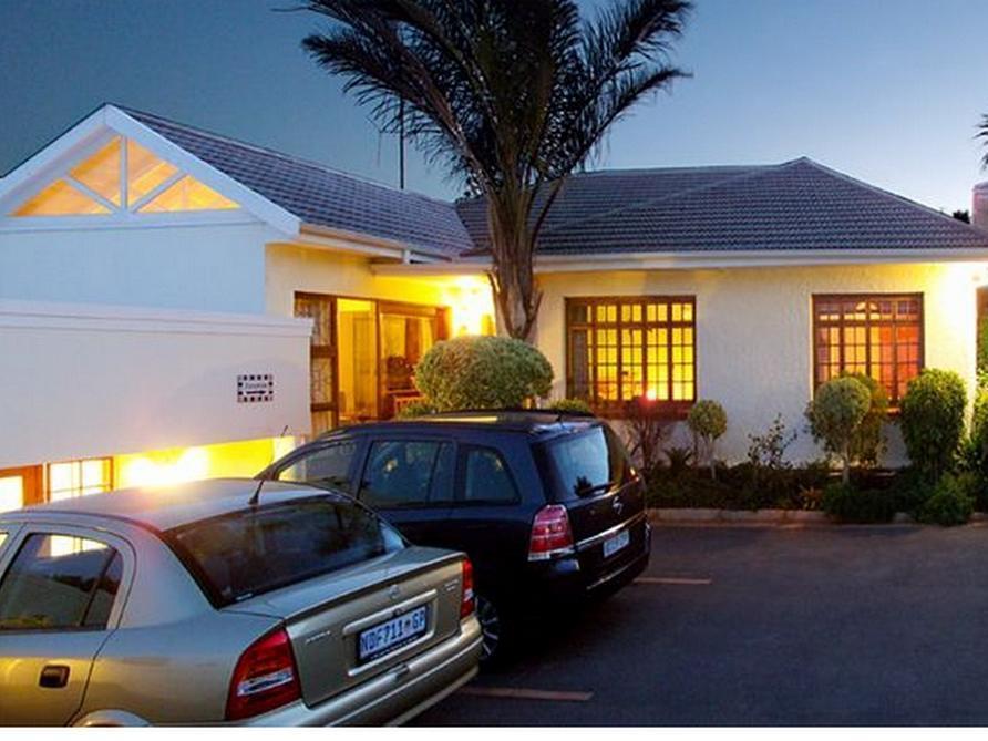 Algoa Guest House Summerstrand Port Elizabeth Bagian luar foto